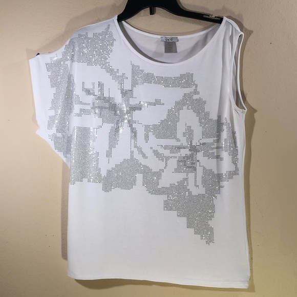 Ladies Cache’ White Asymmetrical Rhinestone Blouse - Picture 1 of 13